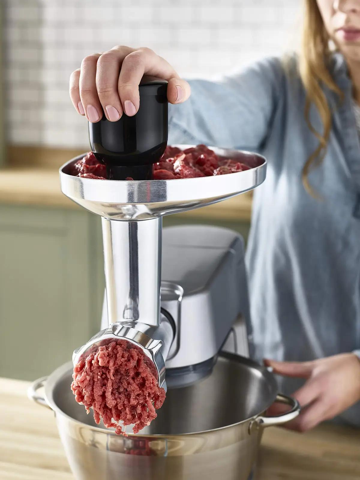 Kenwood hakklihamasin KAX950ME alumiiniumist – detailne vaade