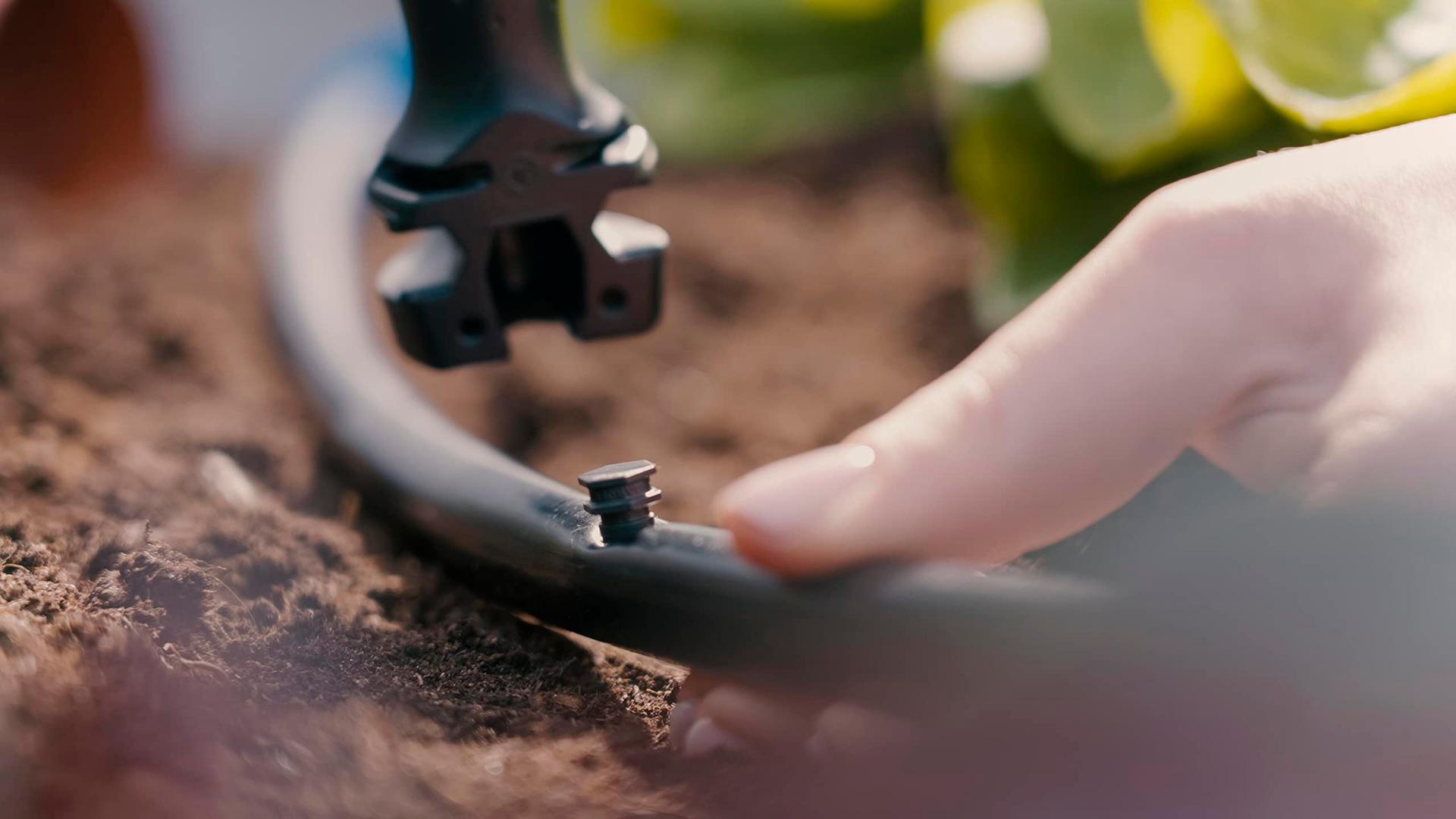 Gardena Micro-Drip-System paigaldustööriist 13 mm torule (13313-20) – pakend ja tarvikud
