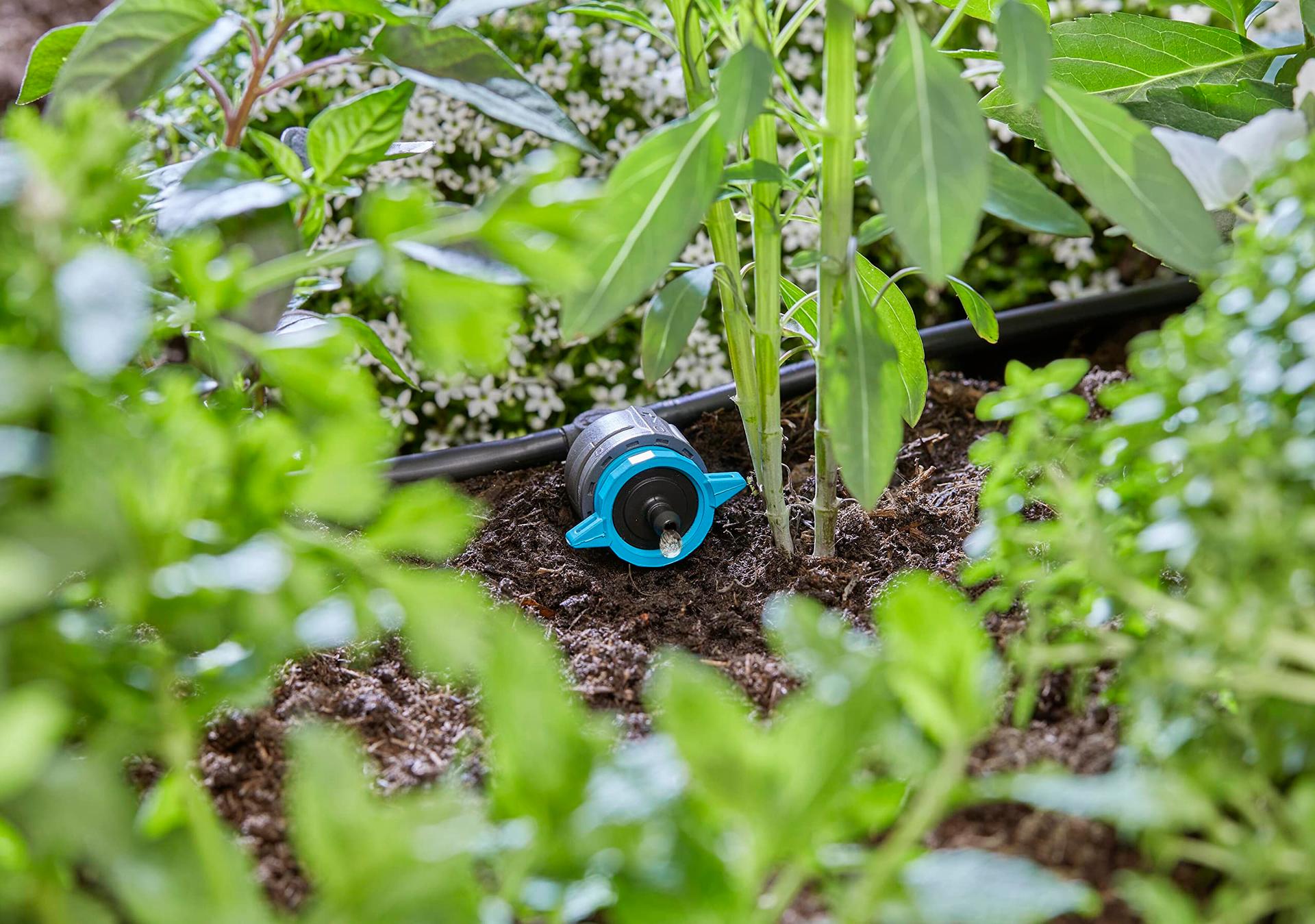 Gardena Micro-Drip reguleeritav reatilguti 1-8 l/h, rõhureguleeriv (13314-20) – pakend ja tarvikud