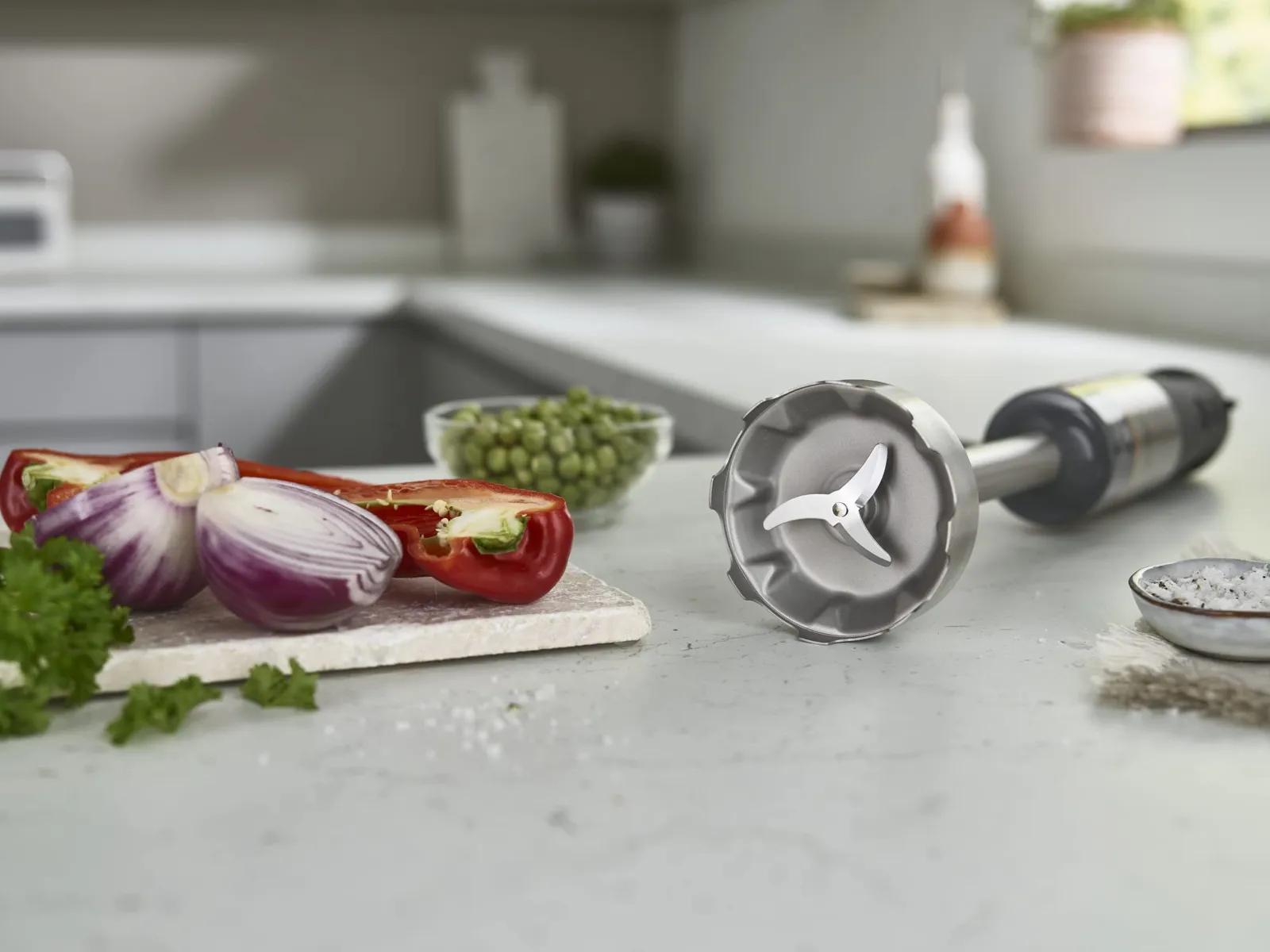 Kenwood Triblade XL+ HBM60.007GY saumikser 1000 W vispli ja pudrupressiga – pakend ja tarvikud