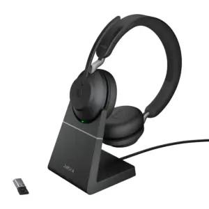Jabra Evolve2 65 juhtmevaba PC-peakomplekt laadimisalusega – mürasummutavad UC-sertifitseeritud stereo kõrvaklapid pika aku kestvusega – USB-A Bluetooth adapter – must