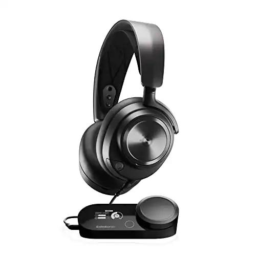 SteelSeries Arctis Nova Pro – Multi-Süsteemi Mänguri Peakomplekt – Hi-Res Audio – 360° Ruumiheli – GameDAC Gen 2 – ClearCast Gen 2 Mikrofon – PC, PS5, PS4, Switch