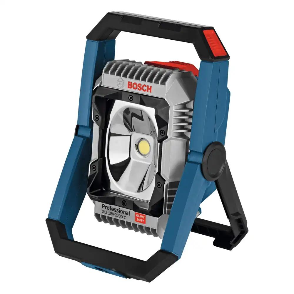 Bosch Professional 18V System juhtmeta LED-töövalgusti GLI 18V-2200 C (maksimaalne heledus 2200 luumenit, Connect Ready, ilma aku ja laadijata)