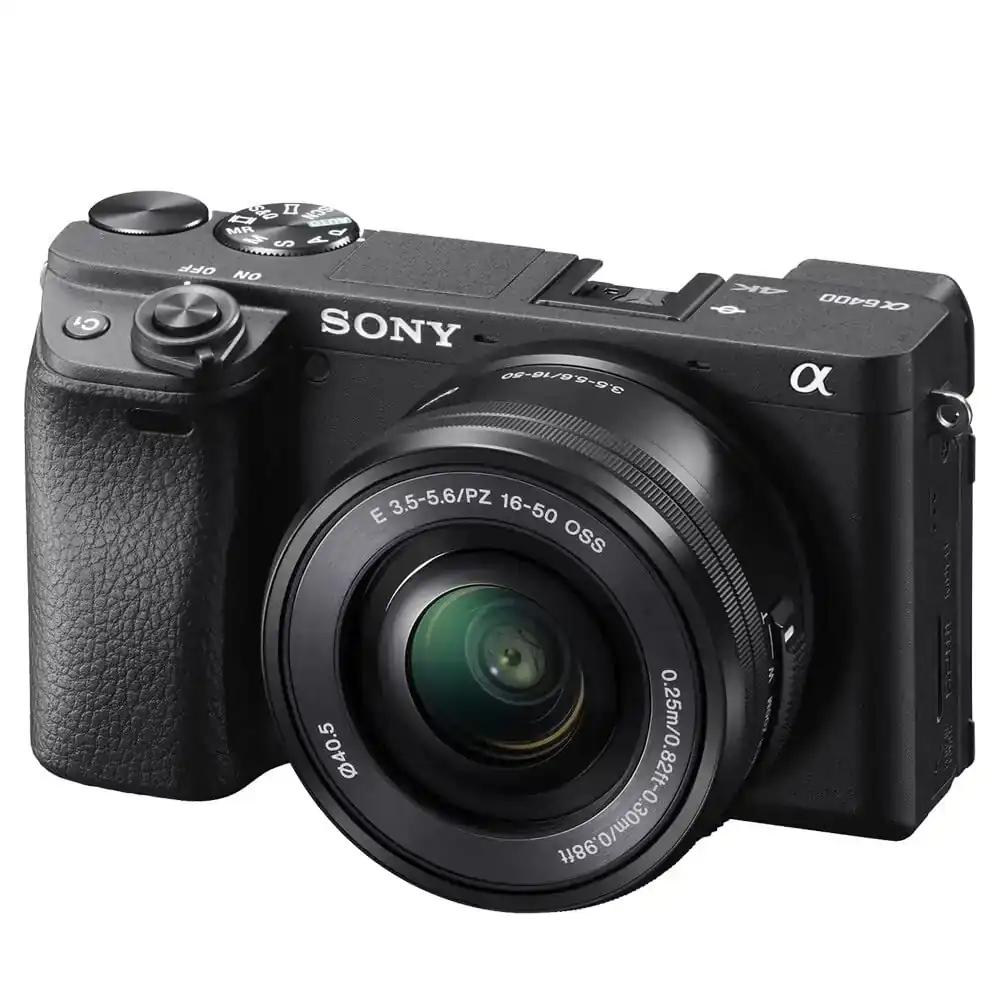 Sony Alpha 6400 | APS-C peeglita kaamera koos 16-50mm f/3.5-5.6 Power-Zoom objektiiviga (kiire 0,02s autofookus, kallutatav ekraan vlogimiseks)