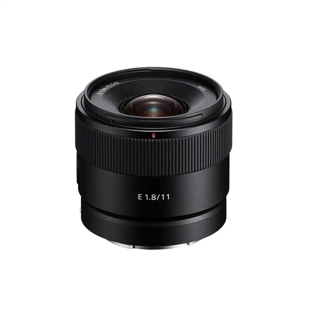 Sony E 11 mm F1.8 | APS-C lainurk-fiksobjektiiv (SEL11F18)