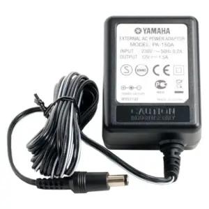 Yamaha PA-150B elektriklaveri tarvikud – detailne lähivaade