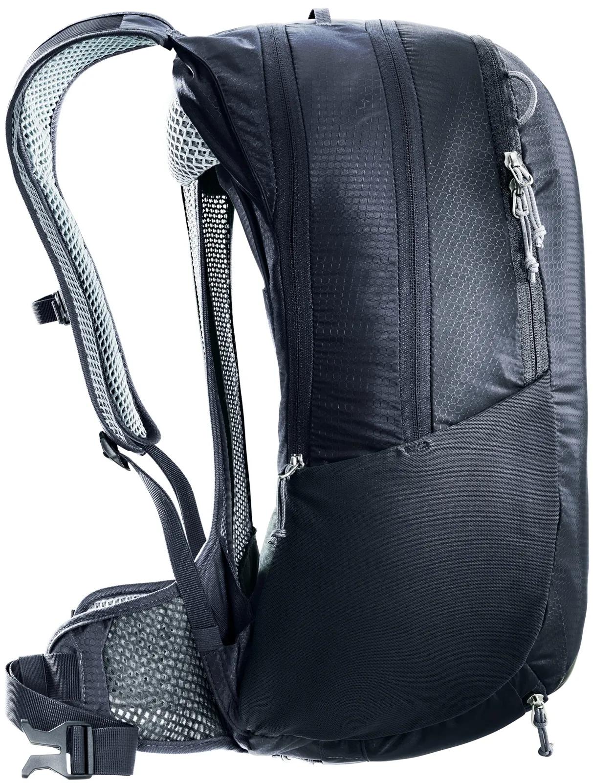 deuter Race Air 14+3 külgvaade õlarihmadega